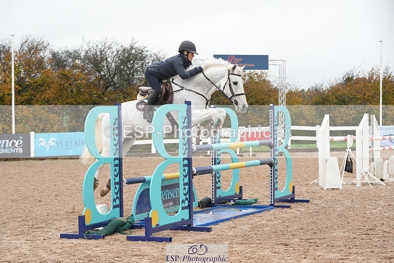 251107-133822-01000 - Cls 5 Newcomers and 1.10m Open