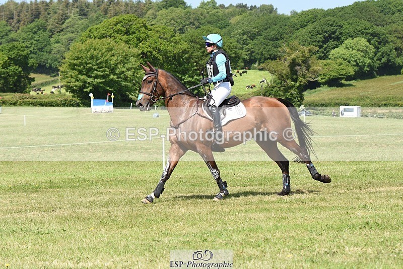 230527-111838-08825 - 305-BARRINGTON_57-Izzy_Taylor-XC