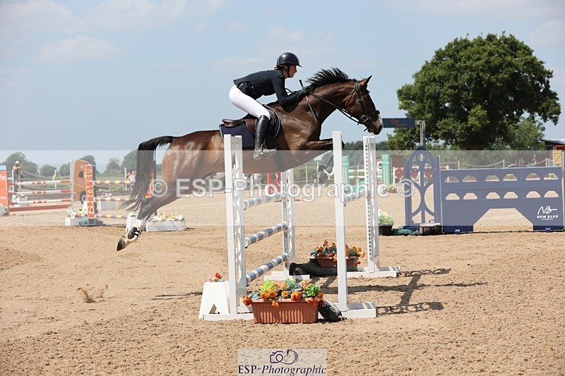 250725-133735-03007 - Cls 3 Snr Foxhunter