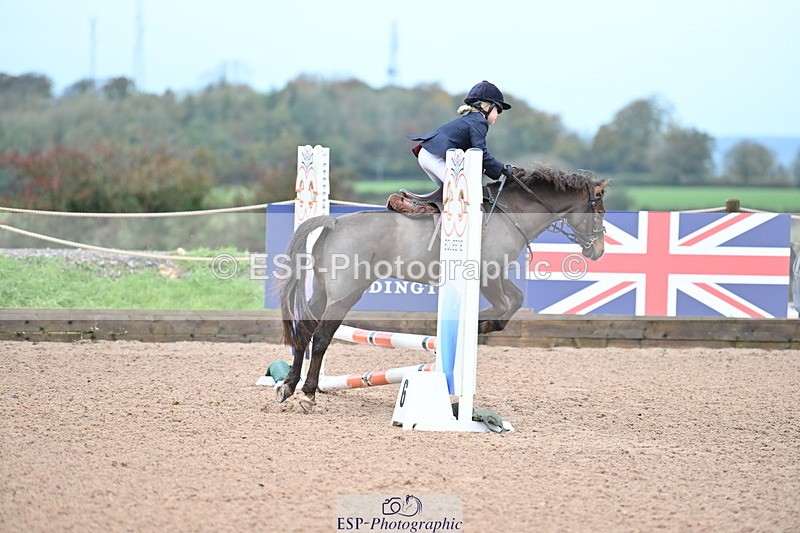 231029A-093042-02411 - 60cm Club and Schools