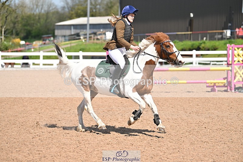 240504A-132833-01755 - Cls 18 & 19 Club & Schools 90cm