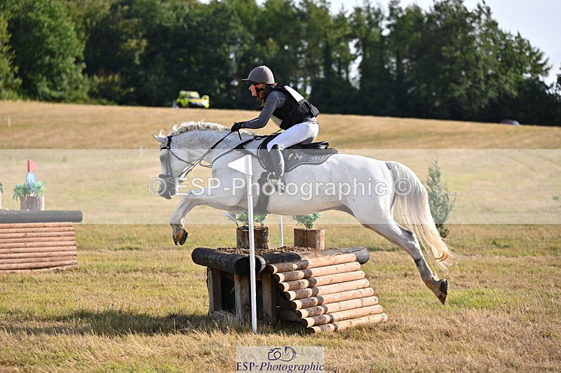 250803A-174716-18154 - R-817-Fiona.Dalton-MORIS