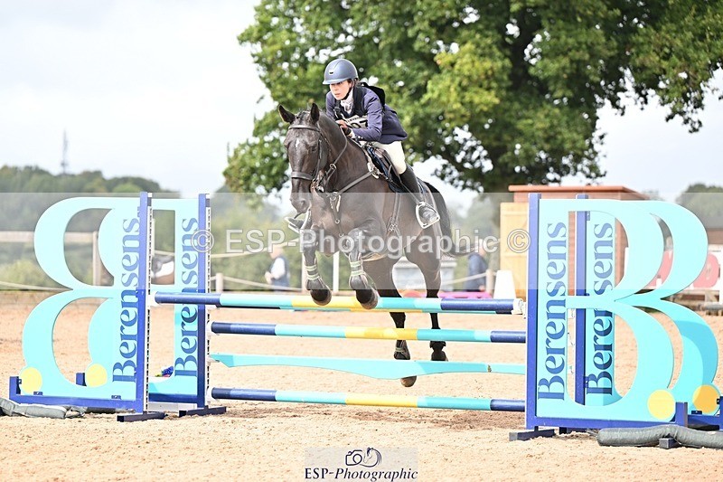 250831-120811-08102 - M-607-Lucinda.Osborne