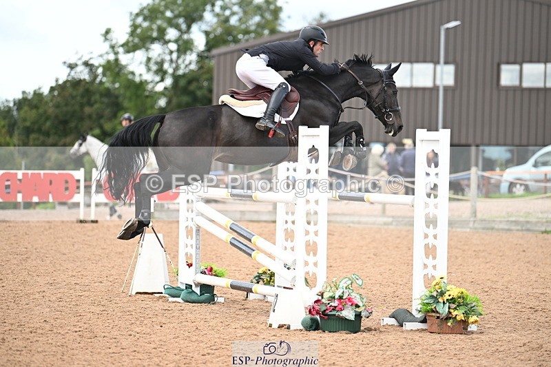 240912A-124835-01555 - Cls 3 Snr Foxhunter