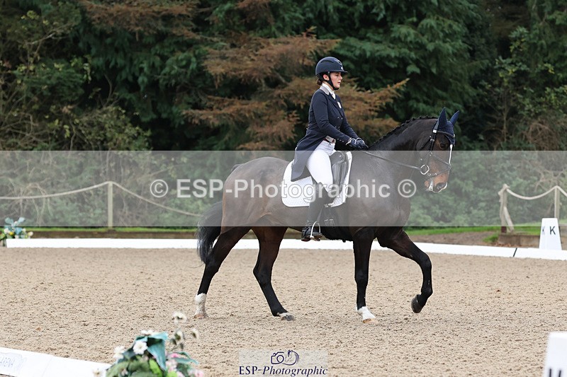 241024-094853-01162 - 130-Imogen.White-BE.TOUCHABLE