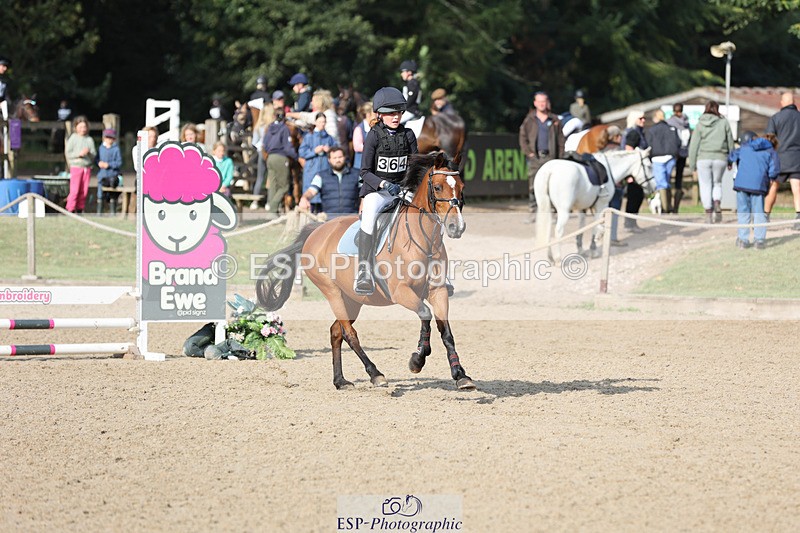 240823X-091903-14487 - 60cm R1 8.30 to 10.00