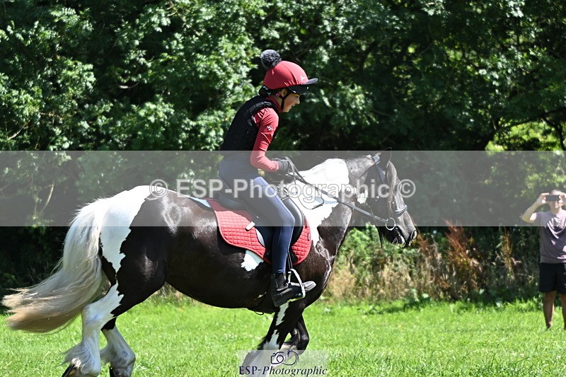 240729B-143427-02814 - Abbie's Group XC