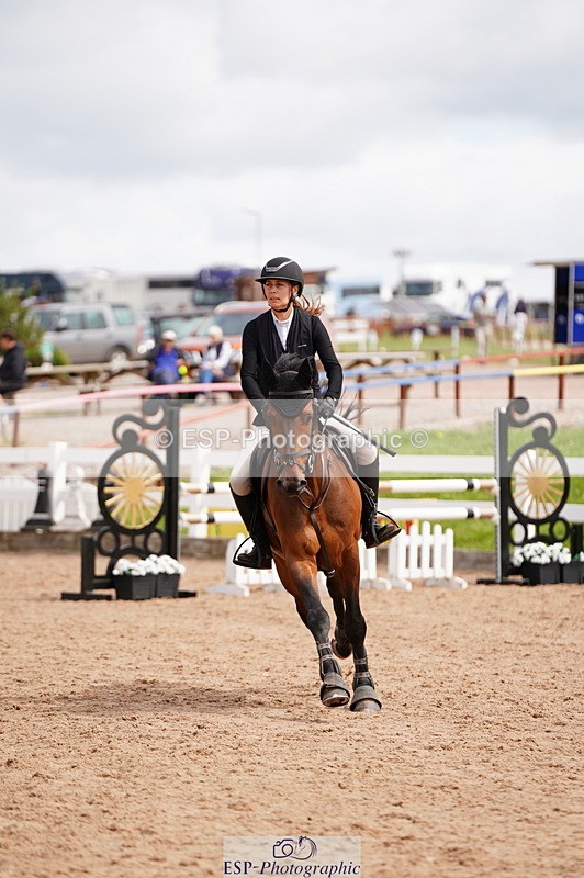 240804A-121956-10787 - Cls 51 1.05m Amateur Qualifier