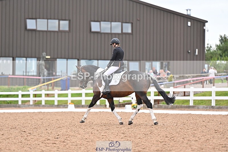 240817A-151742-10245 - 191-Sarah.Tancock-Fairly.Smart