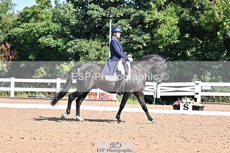 250816-101801-02402 - 046-Martyn.HumphreyIsabeau.May