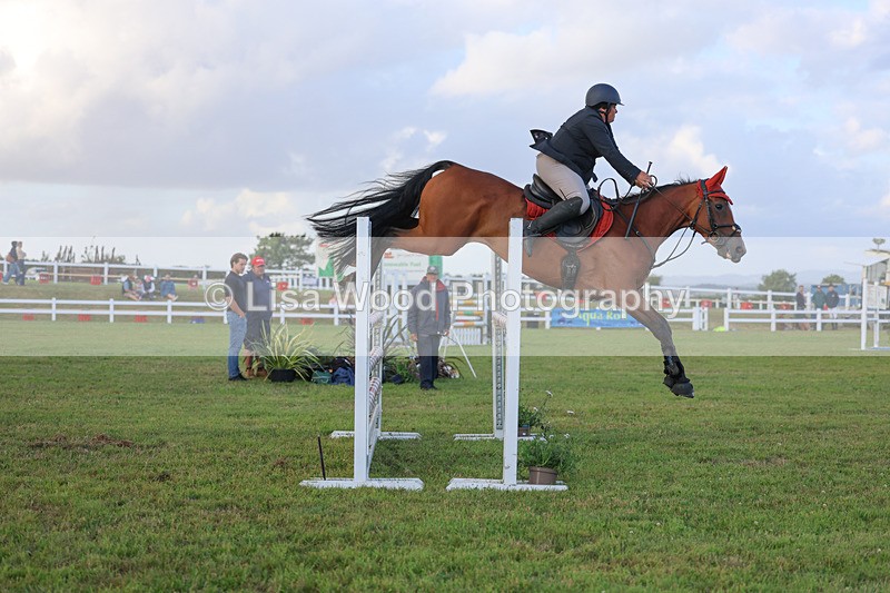 3E7A4885 - Class C1: Showjumping Senior Newcomers/1.10m open