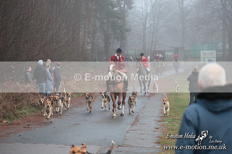HUPY 261224 154 - Pytchley with Woodland Hunt Boxing Day Meet 26th December 2024