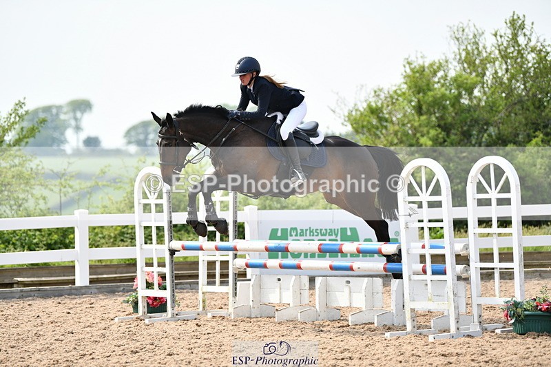 240511A-160325-14262 - Cls 25 British Novice and 90cm Open