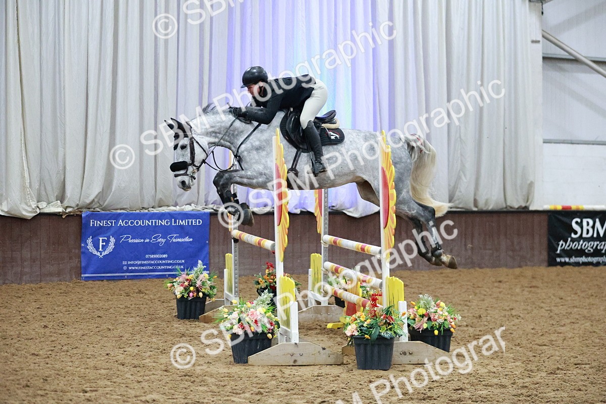 SBM_004637 - Class 17 - Senior Newcomers - 1.10m