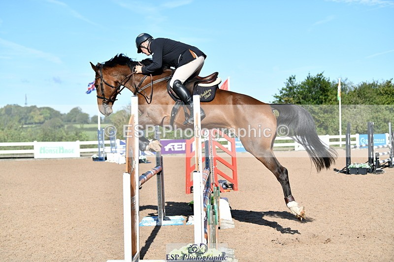 240913A-094711-03016 - Cls 20 Snr British Novice and 90cm Open