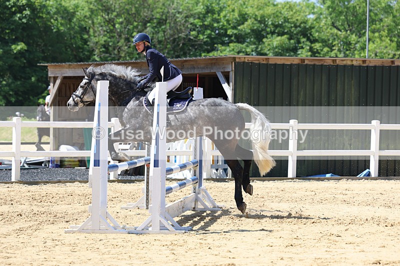 3E7A9507 - Class 8: Senior 80cm