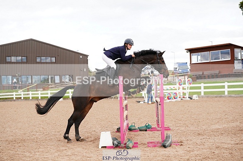 250921-144018-04104 - Cls 27+28 Club and Schools 1m