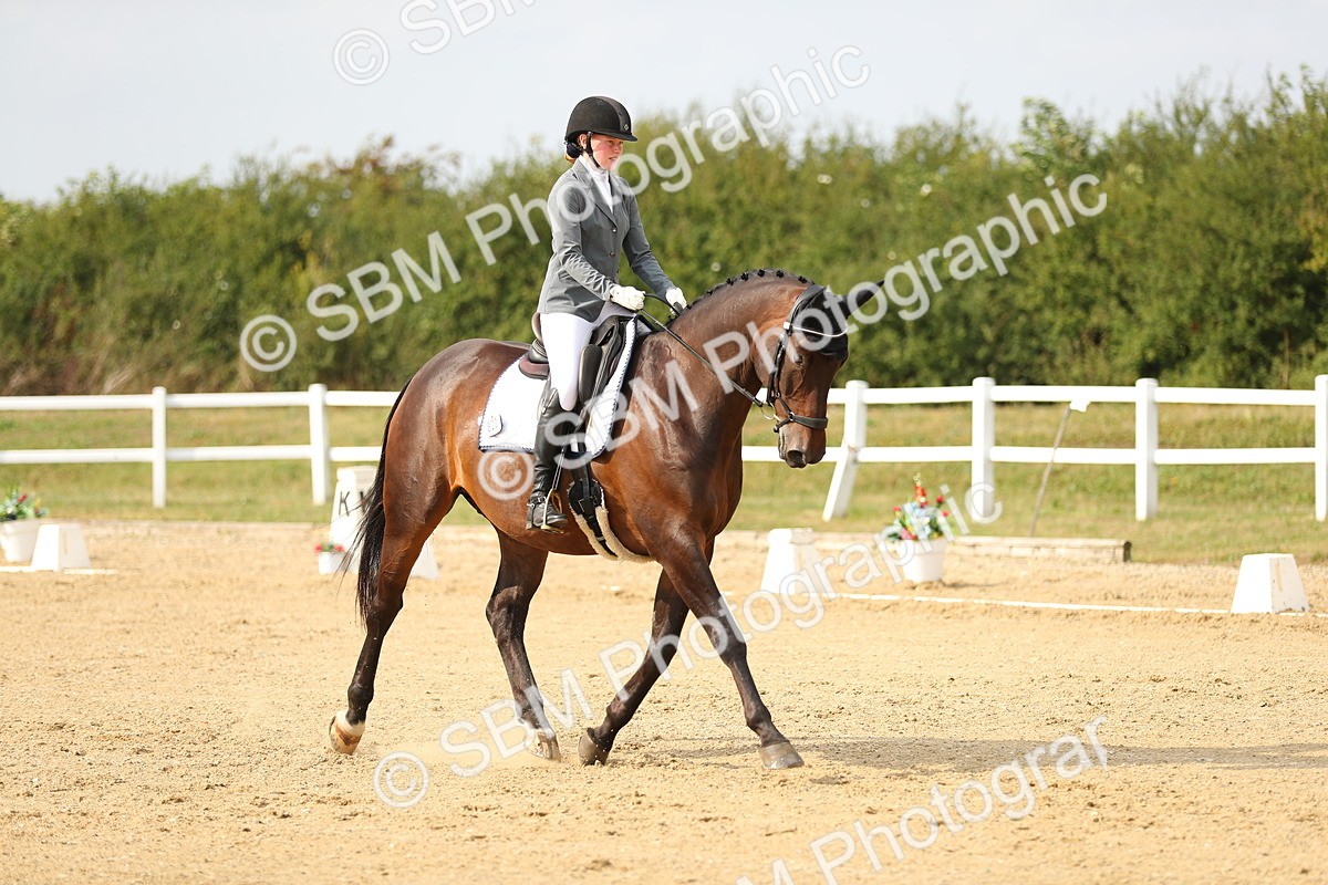 SBM_018420 - Class 14 - Novice 23 - 15.16-16.19