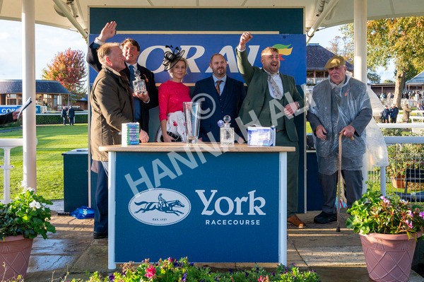 121024-Race 7-Two Brothers-8085 - Race 7 5.05pm Coral Committed To Safer Gambling Finale Handicap