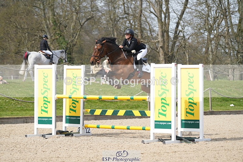 260322A-130044-01766 - 12 Newcomers 1m 10 Open