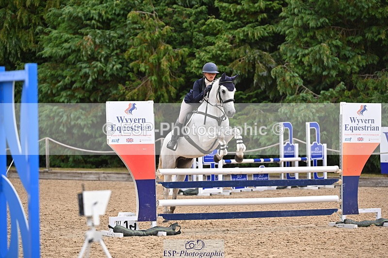 250802A-100847-00415 - A-011-Milly.Meza-Bradford-HAZELROCK.SYMPHONY