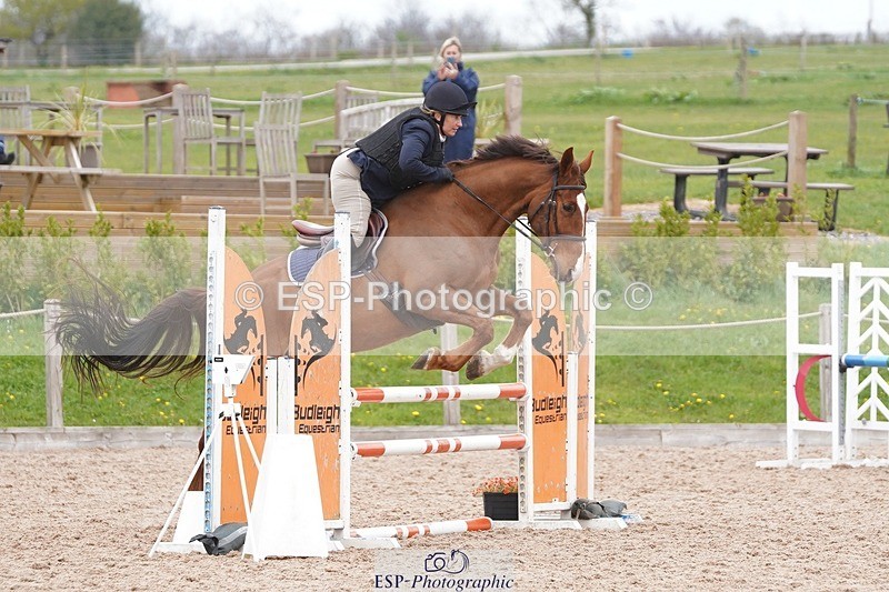 250414-134326-00982 - 90cm Round 2