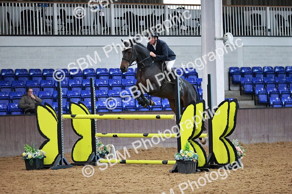 SBM_002014 - Class 5 - Senior Foxhunter 1.20m