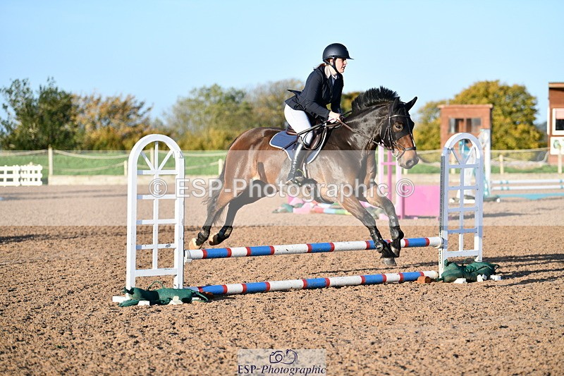241026A-090839-00377 - SAT Cls 19 Clear Round 50cm