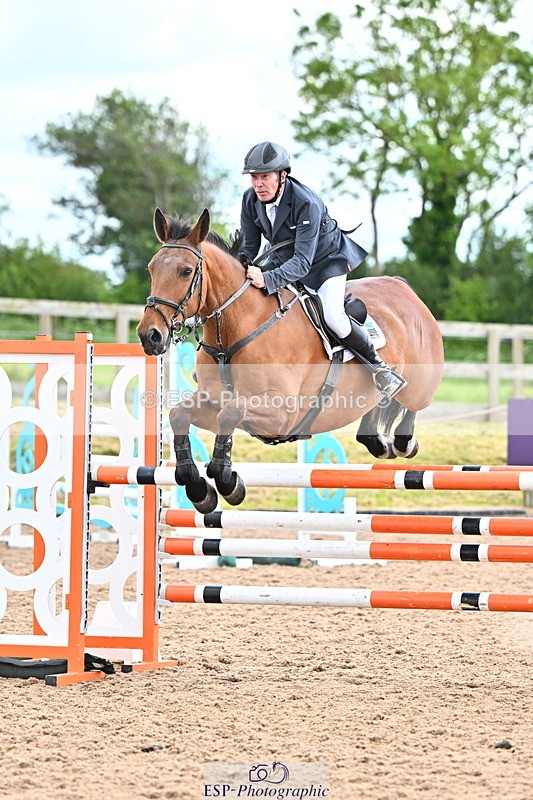 240608A-134452-02650 - Cls 4 Snr Newcomers and 1.10m Open