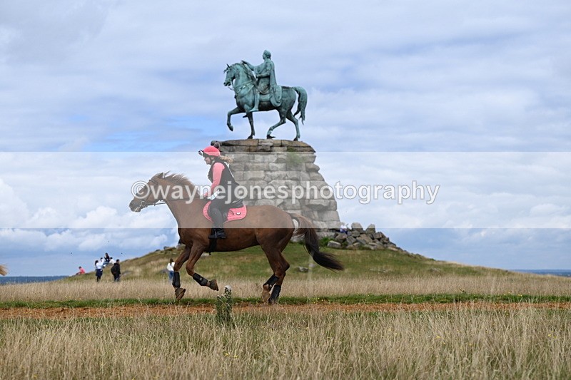 DSC_6787 - Time at Statue 12:45 to 13:15