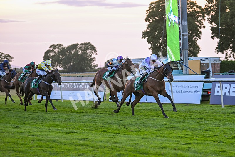 160824-Race 7-Utilis-9940 - Race 7