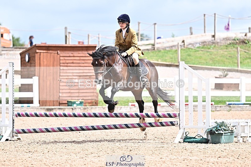 250729-145229-00028 - Clear Round and 60cm