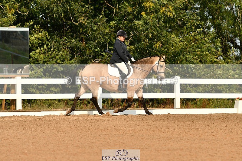 250817-092513-06908 - 082-Sarah.DavisWinston.Classic.Gold