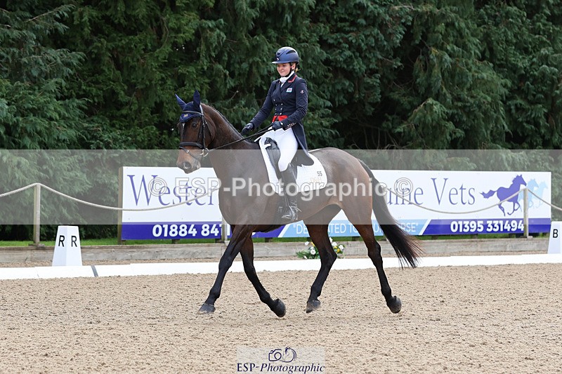 241024-115719-01948 - 055-Ellie.Fredericks-UPPER.CLASS.BRIT