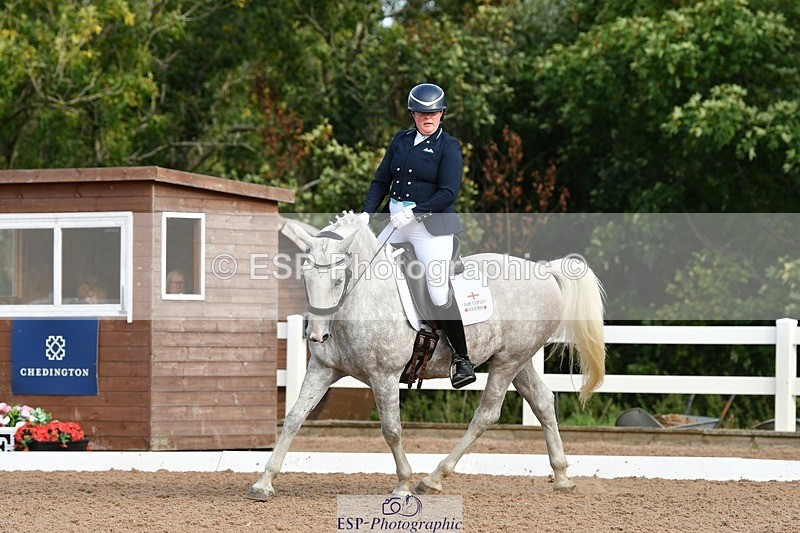 250906-091914-00314 - 091-Jenny.FolmanPluto.Barbana