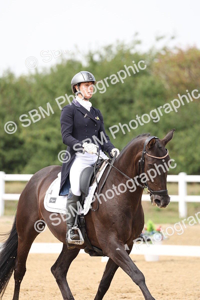 SBM_007562 - Class 9 - FEI INT I - 14.57-15.45