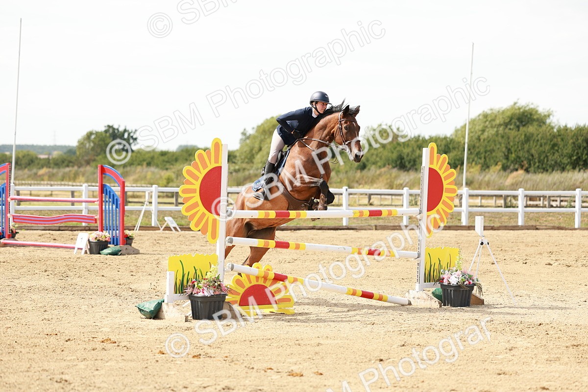 SBM_008123 - Class 4 - Senior Foxhunter - 1.20m Open