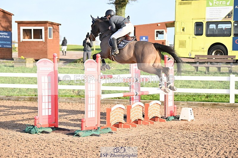 231209A-134915-01946 - Cls 15 National 1.30m & 1.40m