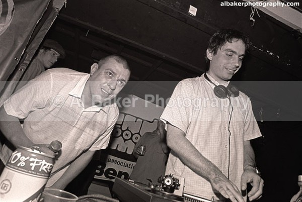 29 unabombers - Friends-&-Family @ the-roadhouse 15.09.01