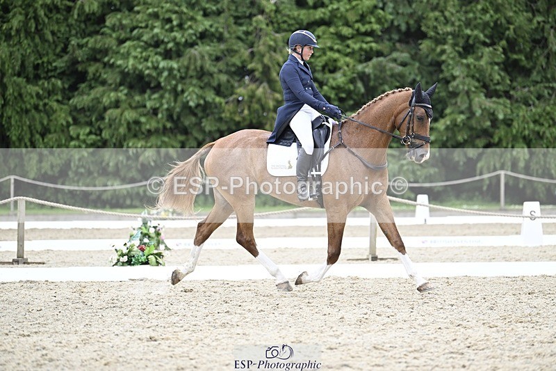 240523-154928-05330 - 411-NEFFECT_S-Kat_Raybould