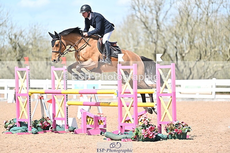 240418A-133552-03530 - Cls 13, 1 Star Bronze Tour 1.10m