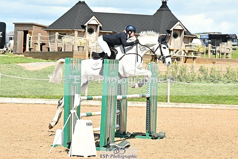 250416-133921-01179 - Cls 4 Newcomers and 1.10m