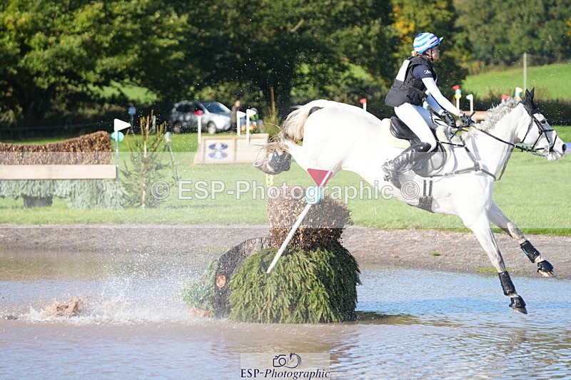 251024A-110454-07084 - A-011-Tara.Moore