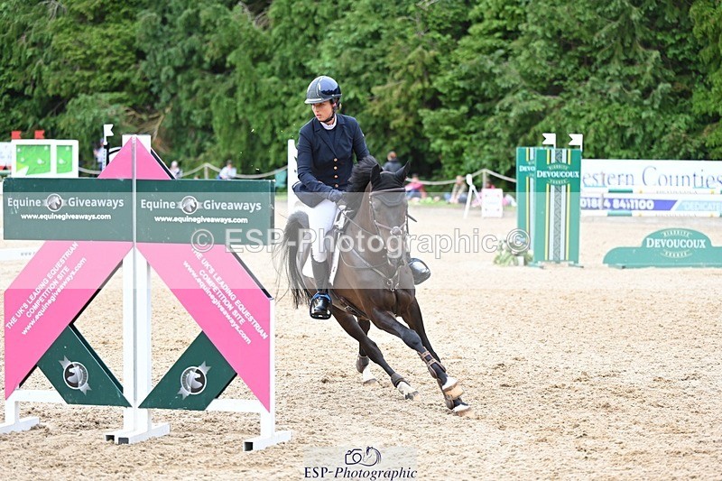 240525-155636-17975 - 540-OPPOSITION_HERALDIK_GIRL-Kirsty_Chabert