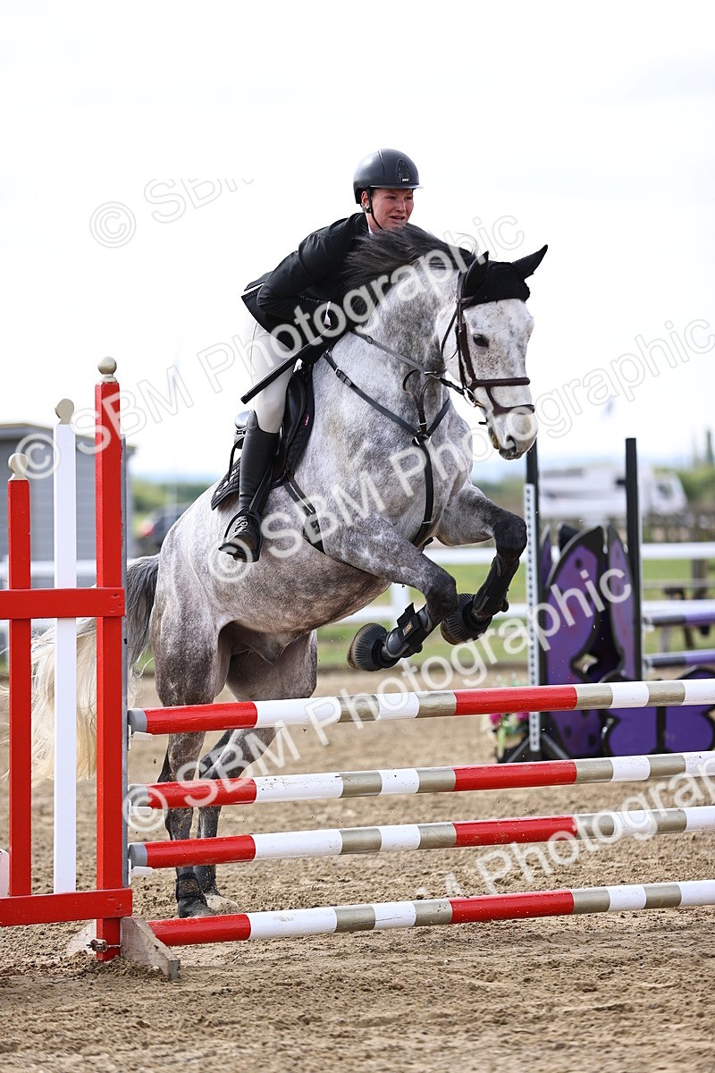 SBM_5233 - Class 9 - Senior British Novice - 90cm