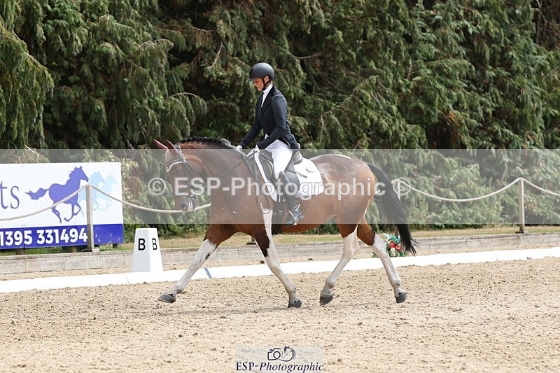 250809A-141700-03945 - 122-Lorraine.MorrisLissyegan.coloured.lady