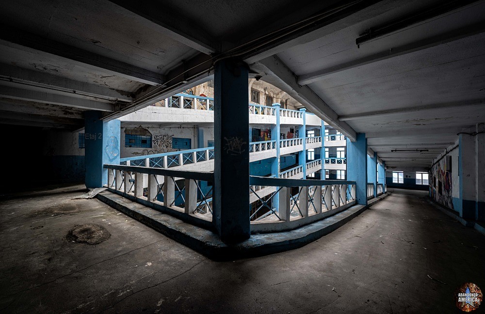  - Ciclop Garage