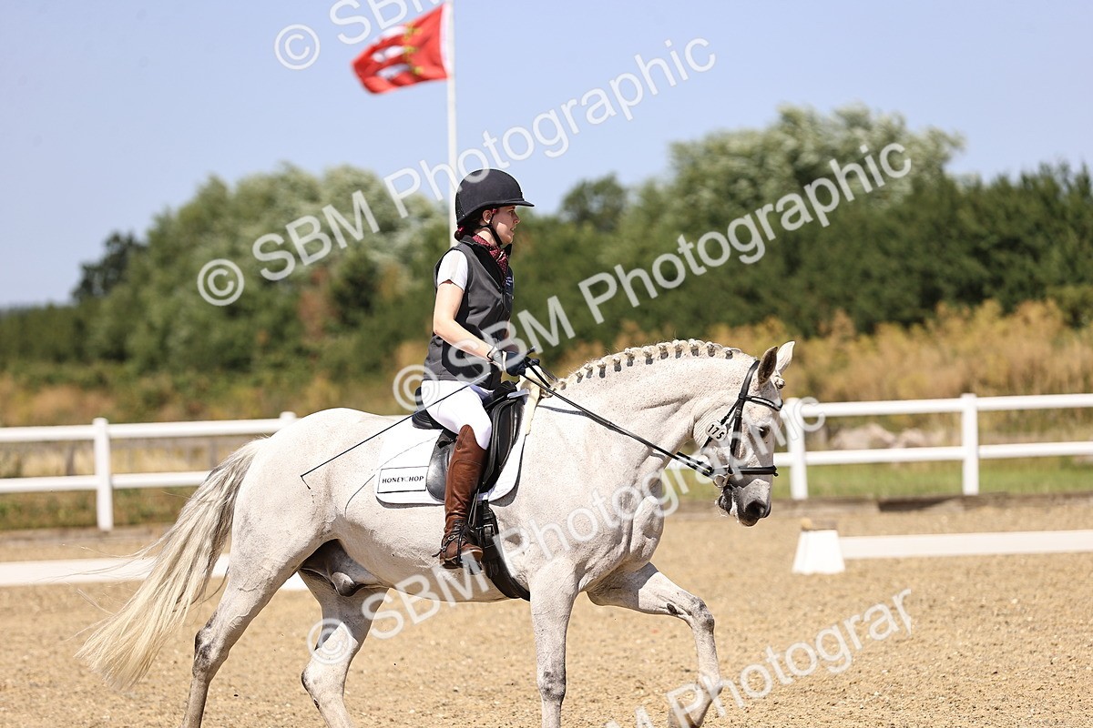 SBM_010571 - Novice 5 - 11.20-12.23