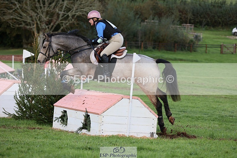 231021-144129-19982 - 471-LISCARROW.SHILOH-Justine.Walker-SC+XC