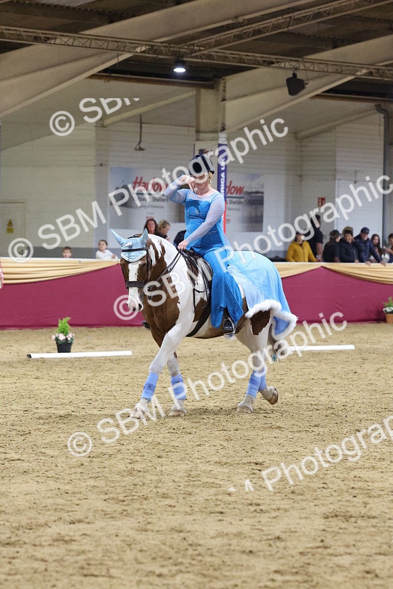 SBM_09836 - Class 52 Strictly Fancy Dress-Age